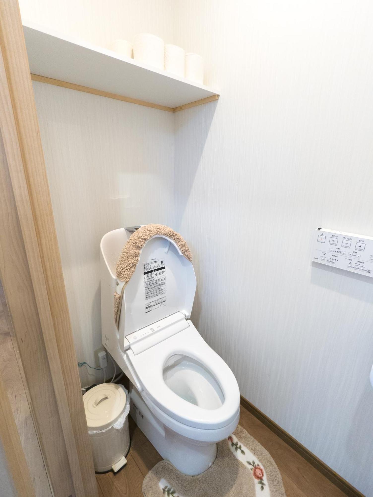 花園町駅から1分 難波から4分 今年リフォーム済み シャワー洗面トイレ各階付き 通天閣難波天王寺大阪城近々 Wi-Fi有り 星夜屋 Lägenhet Exteriör bild